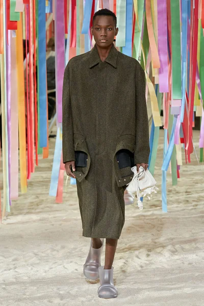 Look 42